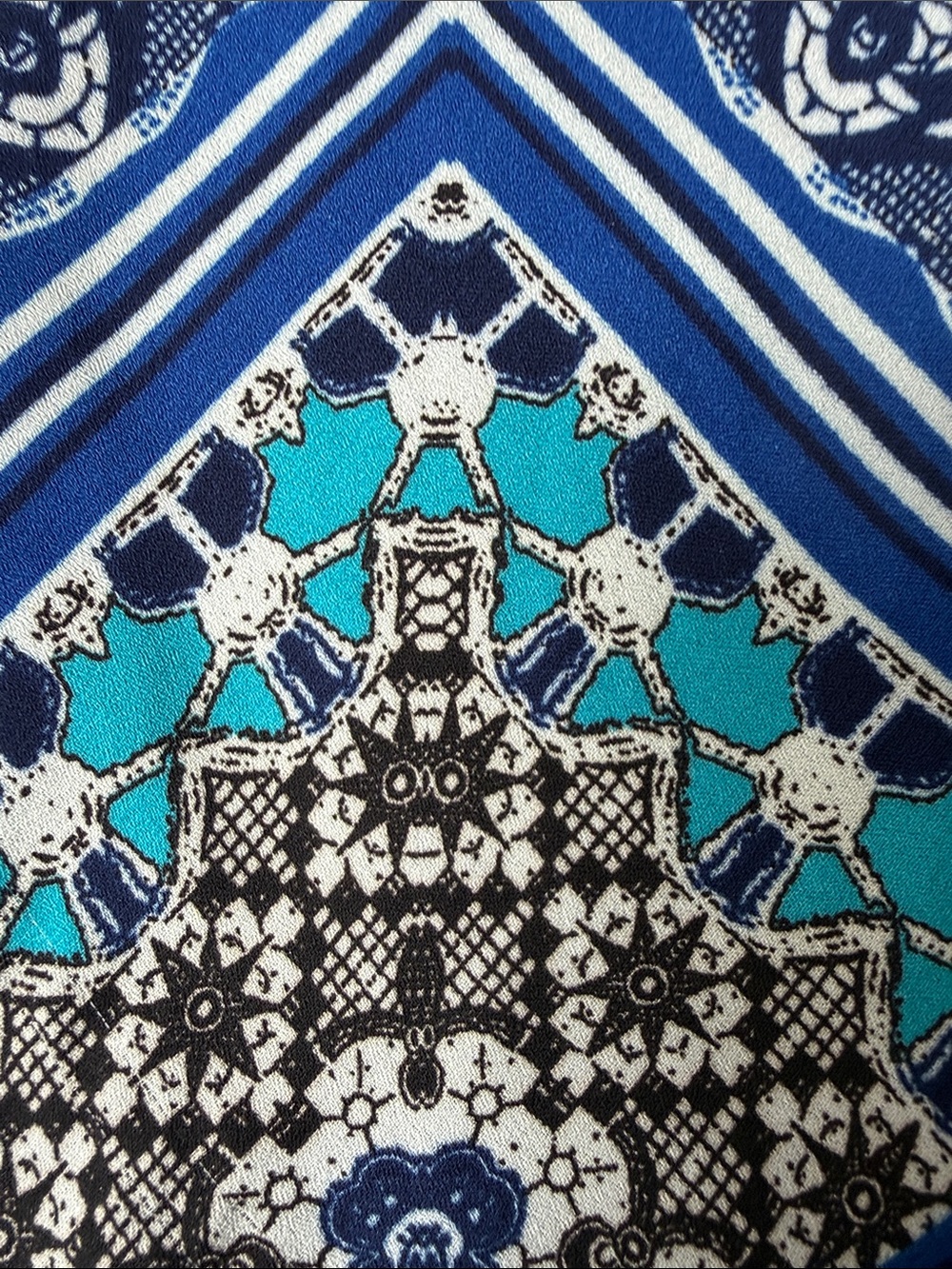 Boho Chevron Print Handkerchief Hem Tank Top - Blue/Multi women’s size small - Picture 12 of 14